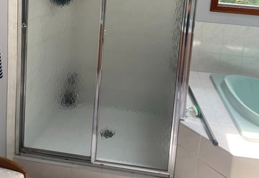 Best bathroom cleaning company in Borund Brook, NJ