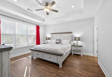 red-rocker-athens-primary-bed