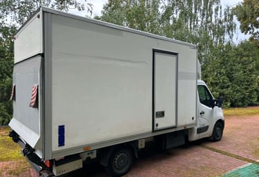 Sukvežimis su liftu baldų pervežimui Kaune