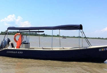 barca corsar delta dunarii mahmudia