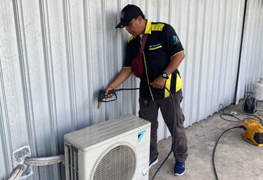 service AC,Chiller,Kulkas,Showcase,mesin cuci,cold storage  di Mataram dan Lombok.
