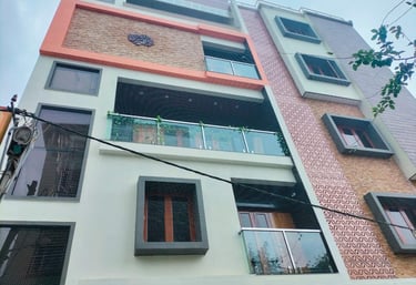 Apartment balcony safety nets