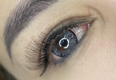 Angels Inliner deepliner voor een natuurlijke oogopslag bij PMU salon Alphen aan den Rijn.