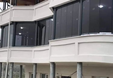 Cam balkon kaplaması