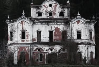Villa de Vecchi, near Lake of Como, abandoned house full of ghosts