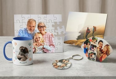 Regalos SUBLIMACION personalizados que incluyen un rompecabezas a medida, una taza de cerámica, una