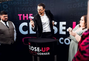 THE LONDON MAGIC BOOTH