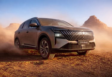 SUV híbrido da Chery e Geely em ação fora de estrada mostrando desempenho e eficiência