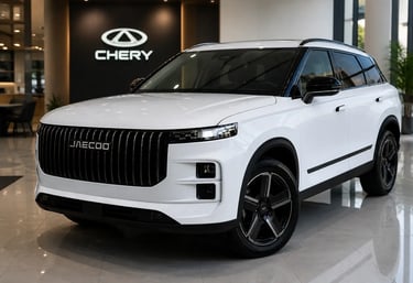suv chery em showroom com design moderno inspirado em toyota e tecnologia tesla