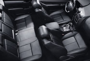 interior da SsangYong Actyon Sports 2012 cabine dupla com bancos de couro