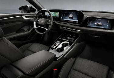Interior da Audi A6 Allroad com painel digital panorâmico e acabamento premium em couro