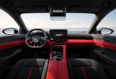 Interior esportivo do Zeekr 001 FR com acabamento vermelho e painel digital