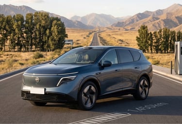 Nissan NX8 cinza em estrada com autonomia de 1450 km e tecnologia elétrica avançada