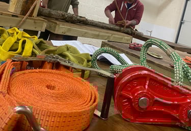 Rigging knots and pulleys