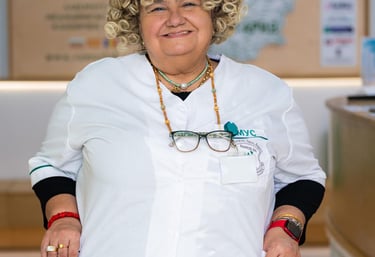 Проф. д-р Анжелика Димитрова е лекарски специалист, притежаващ 38-годишен стаж в специалността уши,