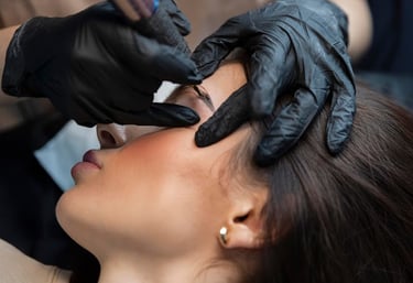 Permanent Make-up Powder brows Ablauf Behandlung Microblading Augenbrauen in der Nähe Linz