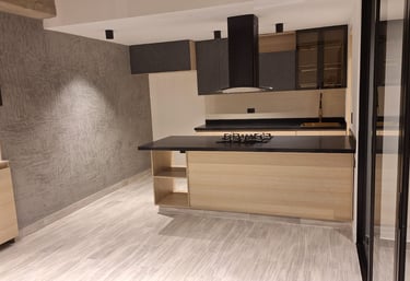 Remodelación de cocina moderna en Medellín