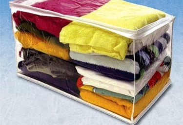 Estuche de plastico para guardar ropa