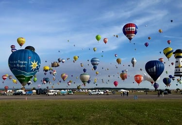 Décollage de masse de montgolfières au Mondial Air Ballons de Chambley en 2015