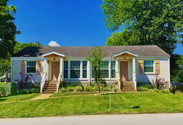 Discover our charming farmhouse-inspired duplex rental in Nashville’s Cherokee Park neighborhood