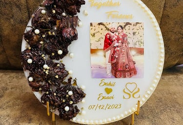 handmade resin art tray and coasters by Geetika Singla at Aliza Cook Studio