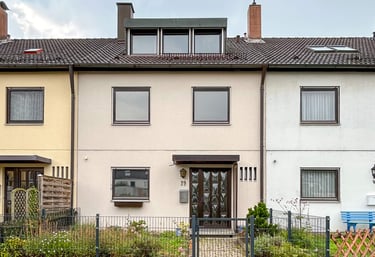 Gepflegtes Reihenmittelhaus mit schönem Garten – professionelle Unterstuetzung beim Verkauf Ihrer Immobilie in Fuerth