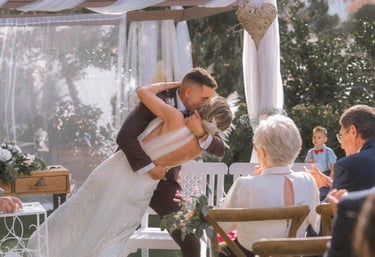 <img src="portfolio.jpg" alt="Ejemplo de sesión fotográfica profesional realizada por Keops">