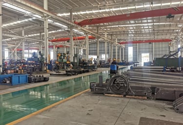 In our Zorylift workshop, we manufacture key components for truck-mounted, telescopic, and knuckle boom cranes.