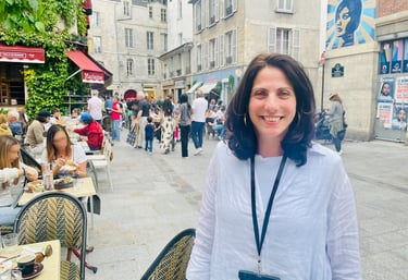 Konstantina guide touristique en visite à Paris