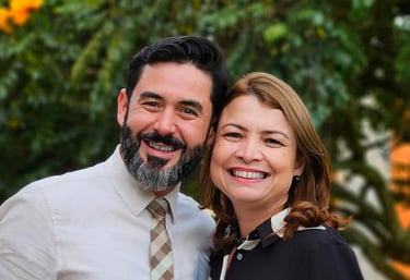 Rafael e Paula Barbosa, fundadores da Élan Digital, especialistas em soluções web