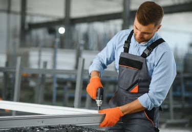 Menuiserie aluminium à Marrakech – LMI 64, expert agréé TECHNAL pour portes, fenêtres et vérandas sur mesure alliant design,