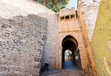 entrada al castillo de Denia
