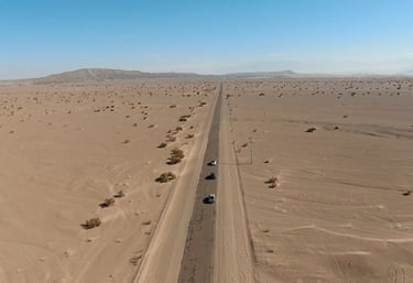 Comboio Dakar Overland cruzando o deserto de Fiambalá, Catamarca, Argentina