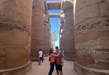 Explorando os Templos de Karnak com guia egípcio que fala portugues hadi 