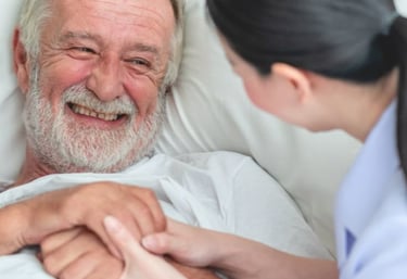 Cuidados de enfermagem com recursos modernos e atendimento humanizado em domicílio.