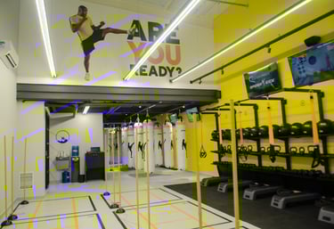 Foto de uma sala de academia força