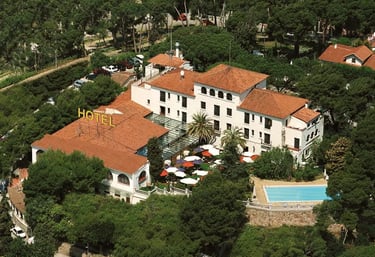 3⭐️ El Castell Hotel