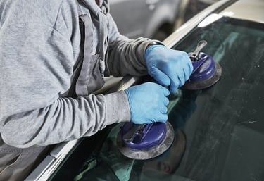 Fast car glass replacement