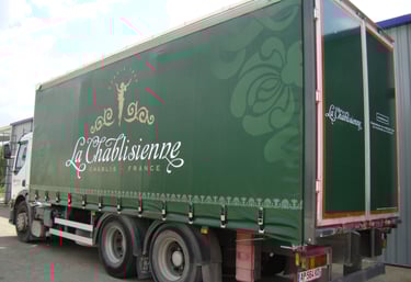 Installation de bâche pour camion