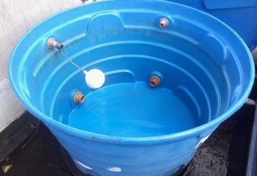 caixa d'agua limpa