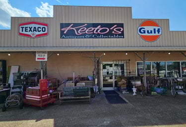 keeto's antique store front building