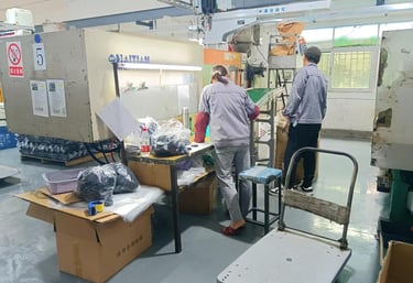 mould plastic injection molding in injection workshop