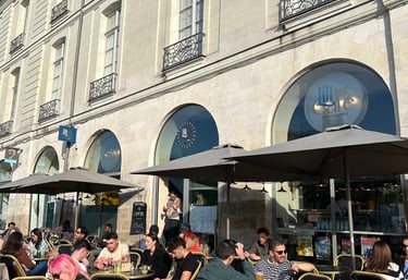terrasse au soleil place du commerce nantes