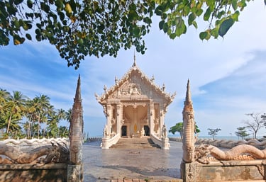 Wat Tham Pong Pang, Thung Makham, Chumphon