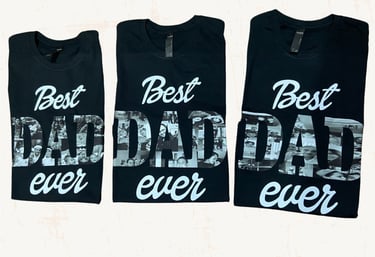 Tres playeras negras personalizadas con el texto “Best Dad Ever” collage de fotos familiares