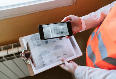 Energy Assessor taking images for enegy certificate