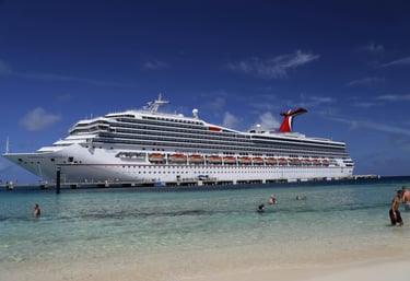 Crucero por el caribe al amanecer