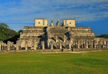 "El Castillo pyramid at Chichen Itza, Mexico — a must-see stop on Chichen Itza tours, showcasing the