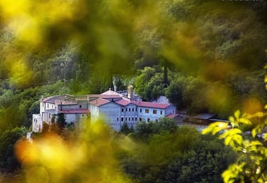 Il santuario e convento di Poggio Bustone (provincia di Rieti, Lazio), dedicato a San Giacomo