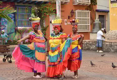 Local cultural experiences in Cartagena Colombia with Palenqueras